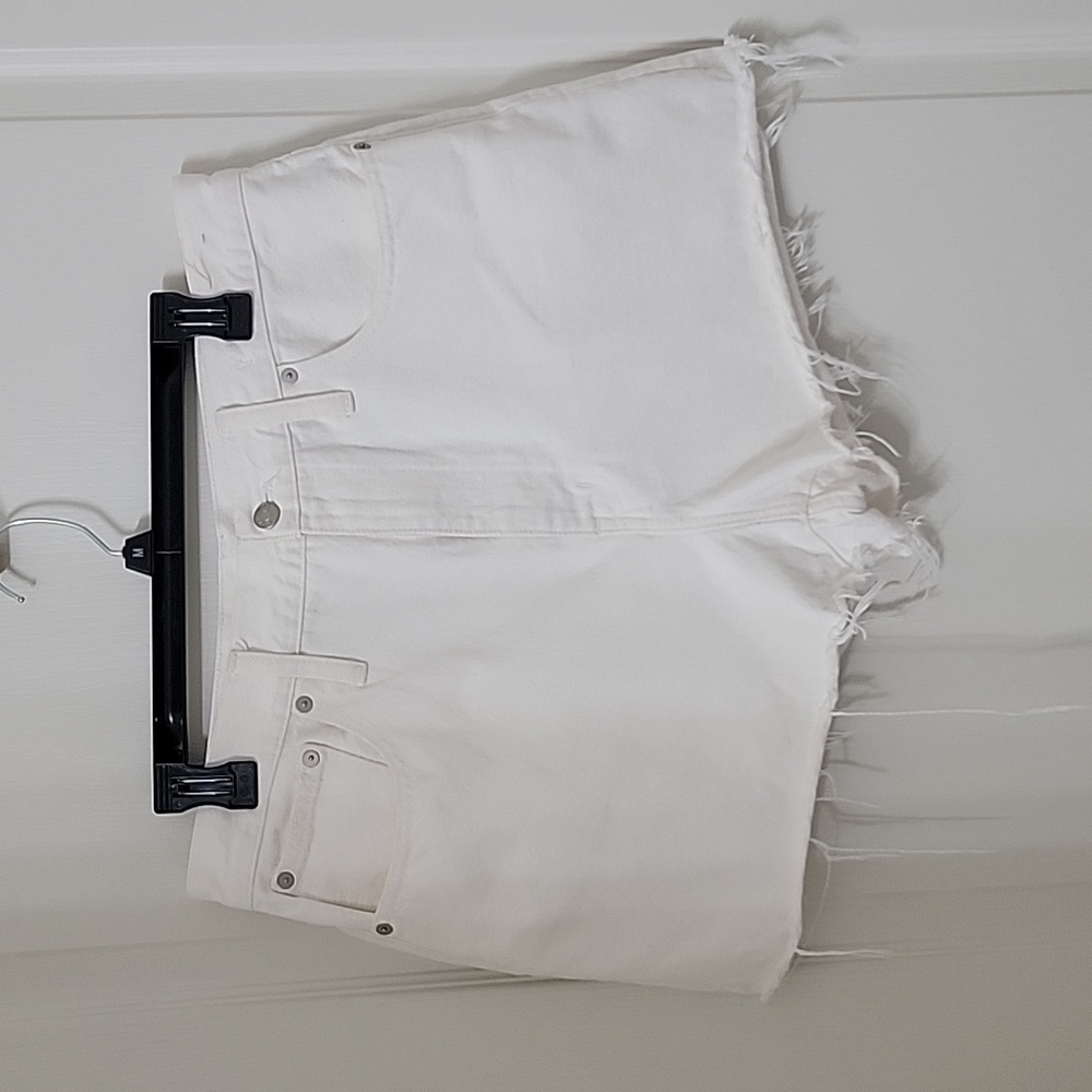 Madewell Size 31 Off White / Ivory Denim "The Momjean Short" Excellent Condition
